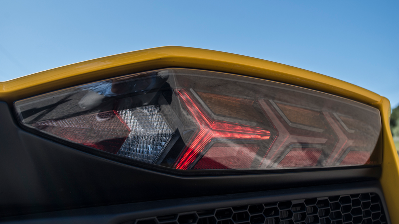 Illustration for article titled The $460,000 740 HP Lamborghini Aventador S Is Barely A Car